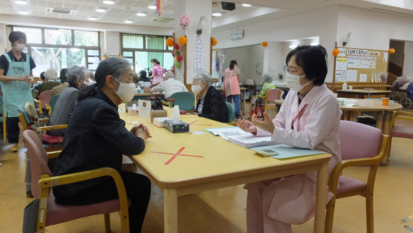 管理栄養士村上との会話