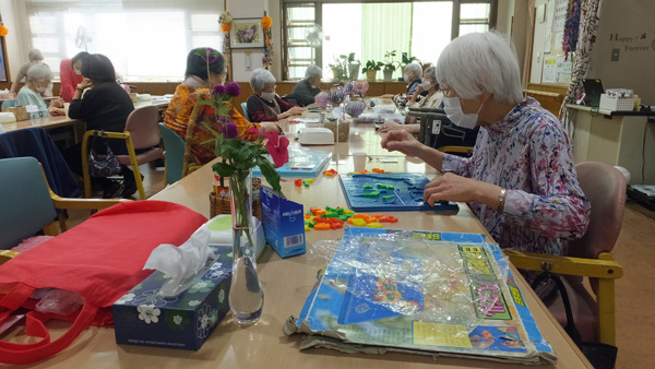 日本地図パズルを楽しむ