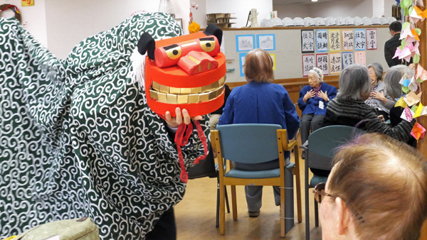 今年の獅子舞