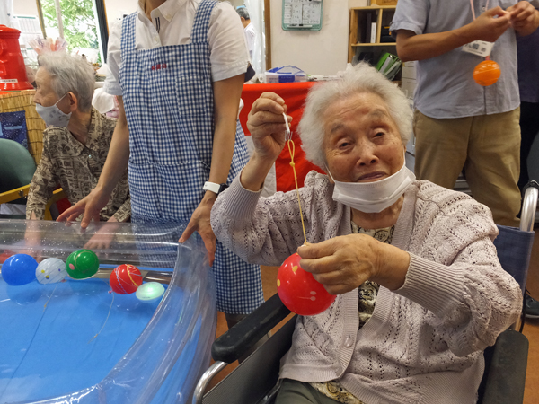 ヨーヨー釣り・金魚すくい